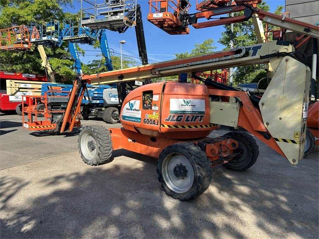 JLG 600 AJ (3218) - Krah me çernjerë: foto 1 JLG 600 AJ (3218) - Krah me çernjerë: foto 1