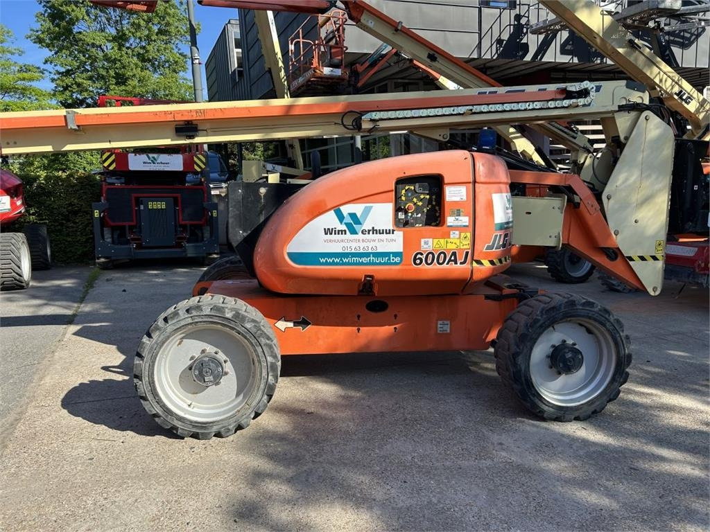 JLG 600 AJ (3218) - Krah me çernjerë: foto 2 JLG 600 AJ (3218) - Krah me çernjerë: foto 2