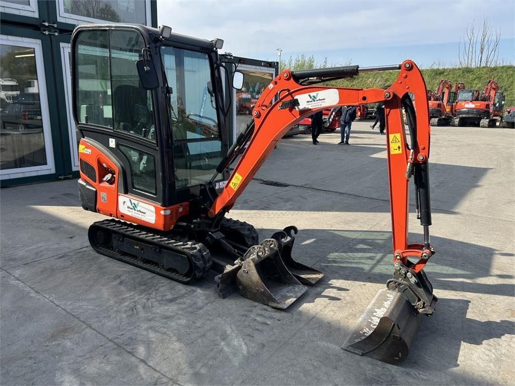 Kubota KX019-4 (8684) - Miniekskavator: foto 2 Kubota KX019-4 (8684) - Miniekskavator: foto 2