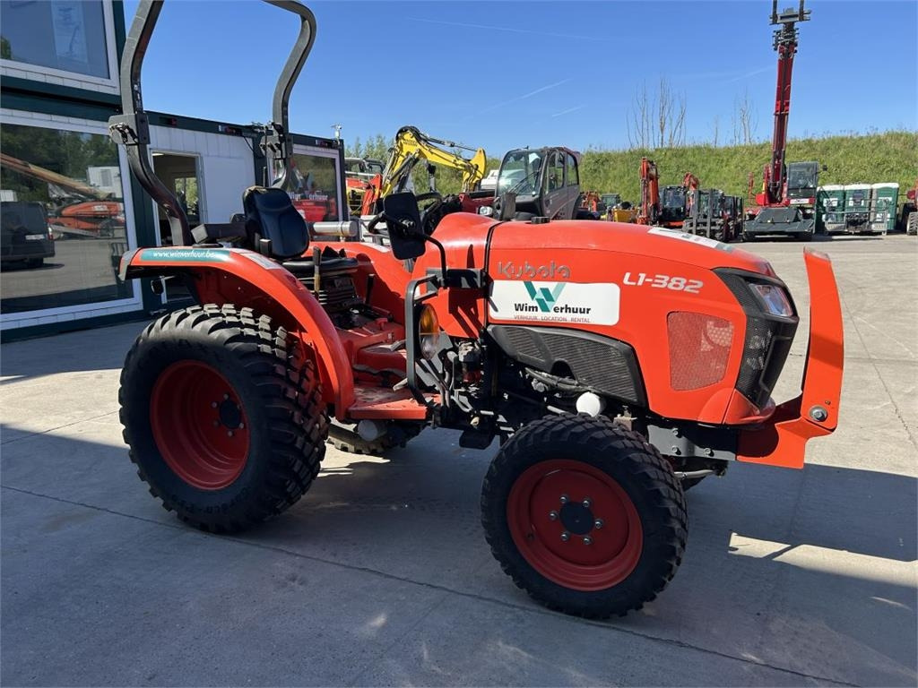 Kubota L1-382 (5283) - Traktor komunal: foto 4 Kubota L1-382 (5283) - Traktor komunal: foto 4