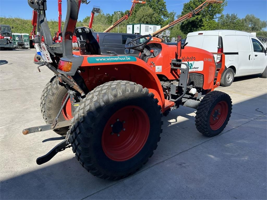 Kubota L1-382 (5283) - Traktor komunal: foto 5 Kubota L1-382 (5283) - Traktor komunal: foto 5