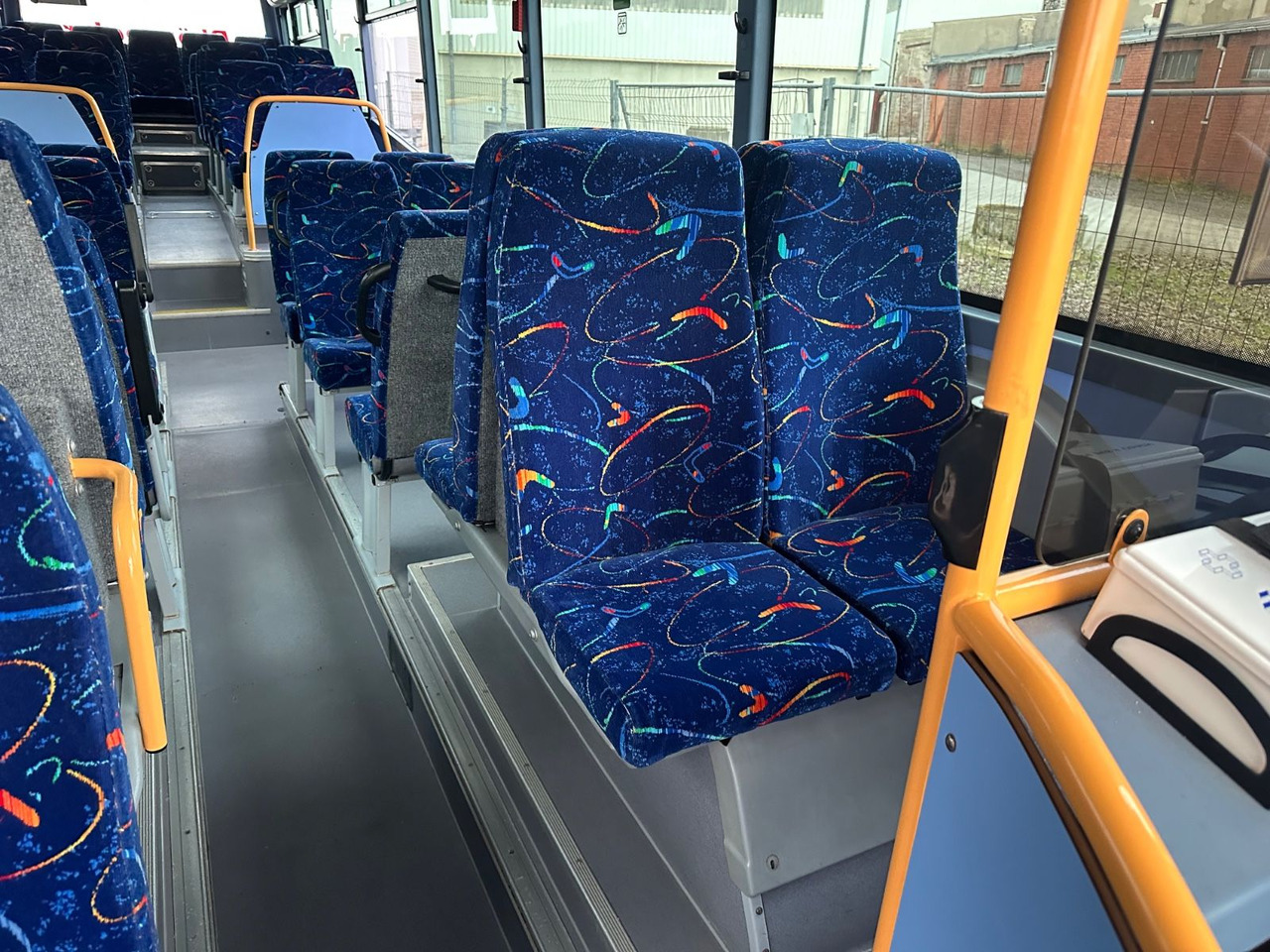 Iveco Irisbus Crossway LE SFR 152 DE*100 km/h*Schalt Iveco Irisbus Crossway LE SFR 152 DE*100 km/h*Schalt - Autobus qyteti: foto 4 Iveco Irisbus Crossway LE SFR 152 DE*100 km/h*Schalt Iveco Irisbus Crossway LE SFR 152 DE*100 km/h*Schalt - Autobus qyteti: foto 4