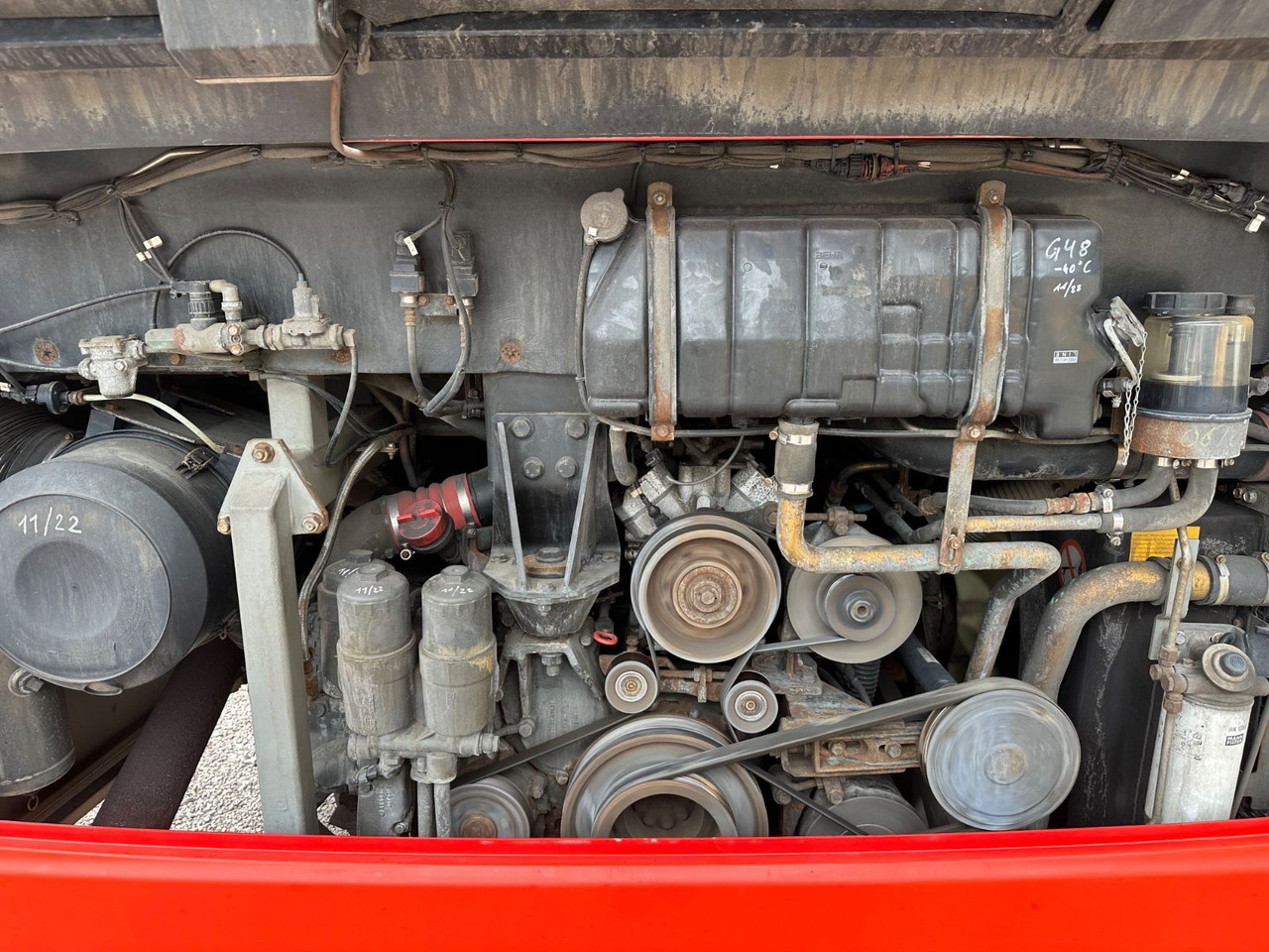 Mercedes-Benz O550 Integro (56 Sitze*Klima*Schalt) - Autobus suburban: foto 4 Mercedes-Benz O550 Integro (56 Sitze*Klima*Schalt) - Autobus suburban: foto 4