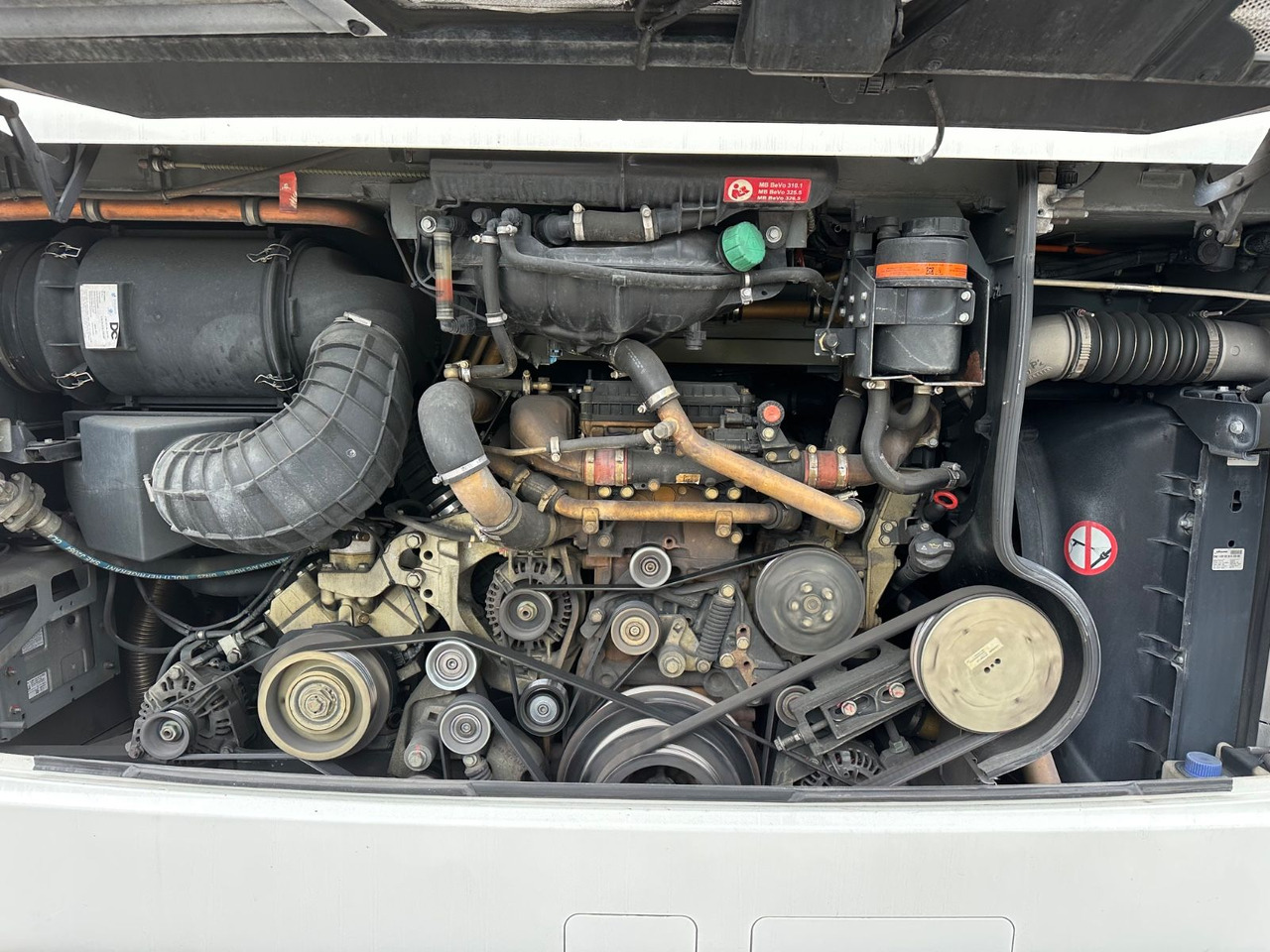 Mercedes-Benz Tourismo O350 17 RHD-L (60 Sitze*341.tKM*DE*TOP) - Autobus urban: foto 4 Mercedes-Benz Tourismo O350 17 RHD-L (60 Sitze*341.tKM*DE*TOP) - Autobus urban: foto 4